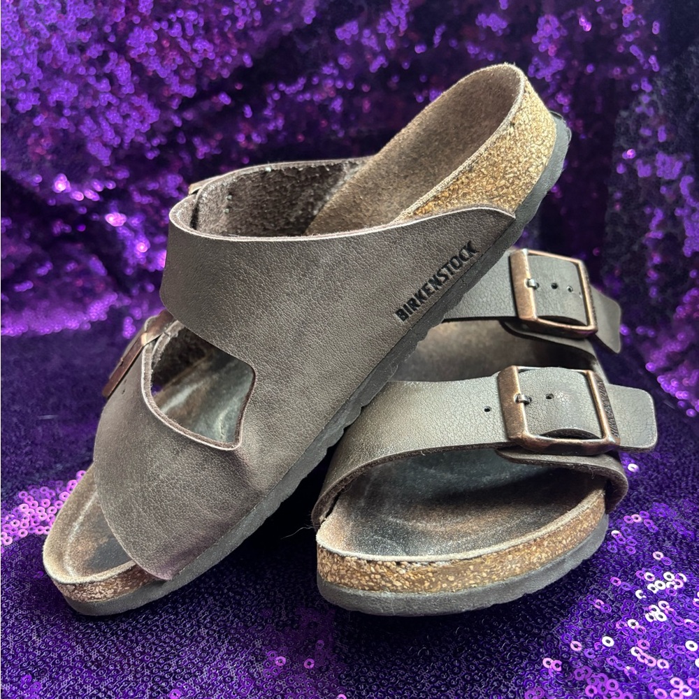 Birkenstock brown Arizona sandals with two buckles. Youth size 4.